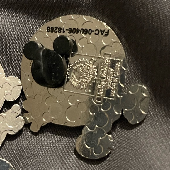 Mickey Mouse mystery pin - Picture 6 of 7